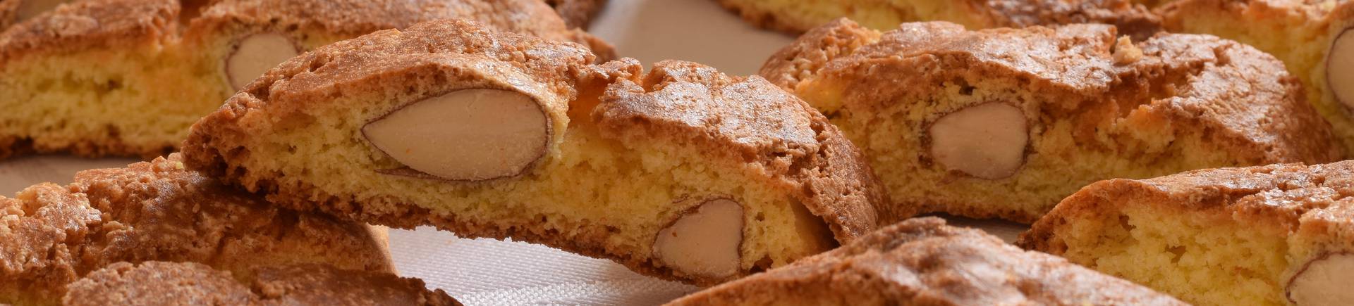 Biscotti di Prato con la mandorla