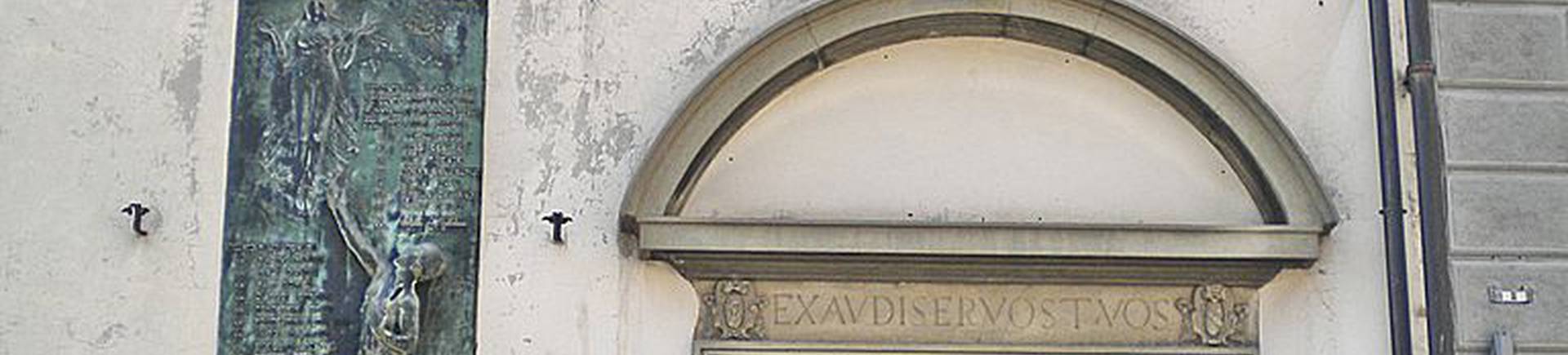 Church of Spirito Santo, main entrance - Photograph by Massimiliano Galardi Church of Spirito Santo, main entrance