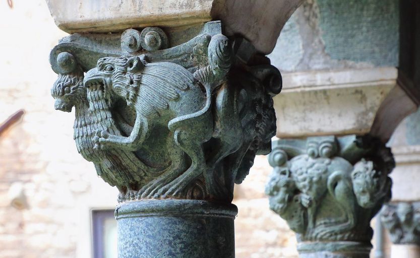 capitelli-maestro-di-cabestany-chiostro-duomo-prato-ph-faldi