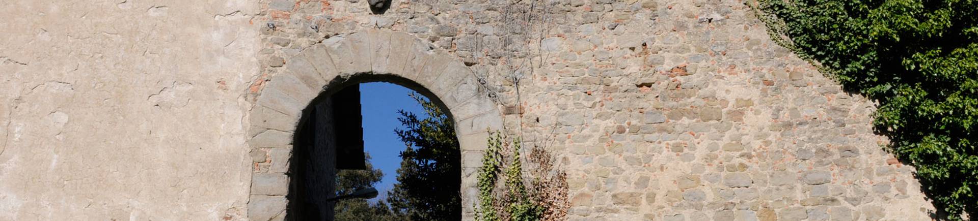 Rocca di Vernio, porta d'accesso Rocca di Vernio