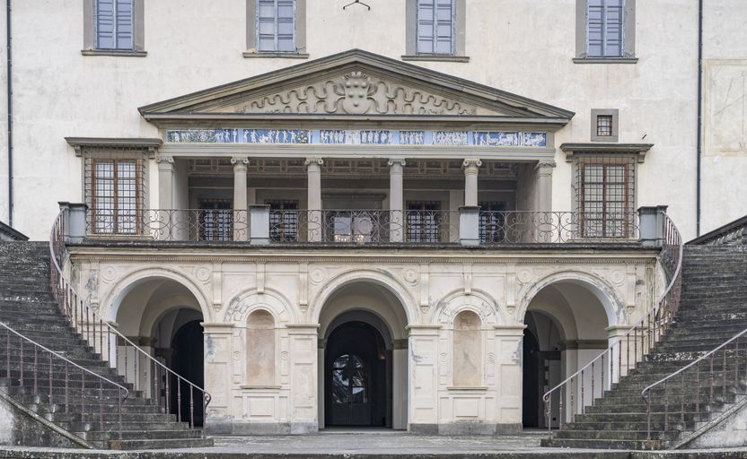 villa-poggio-a-caiano-entrata-ph-space