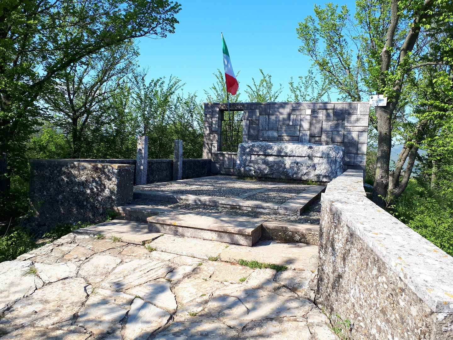 Spazzavento mausoleo Curzio Malaparte