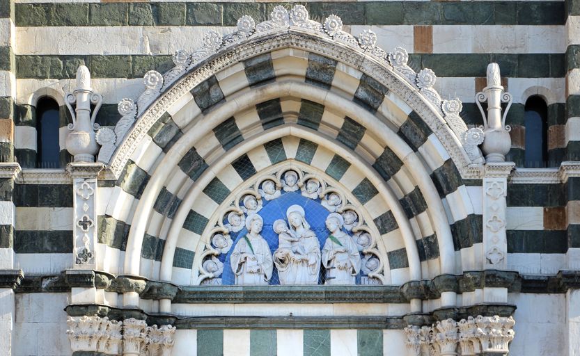 lunetta-duomo-prato-andrea-della-robbia