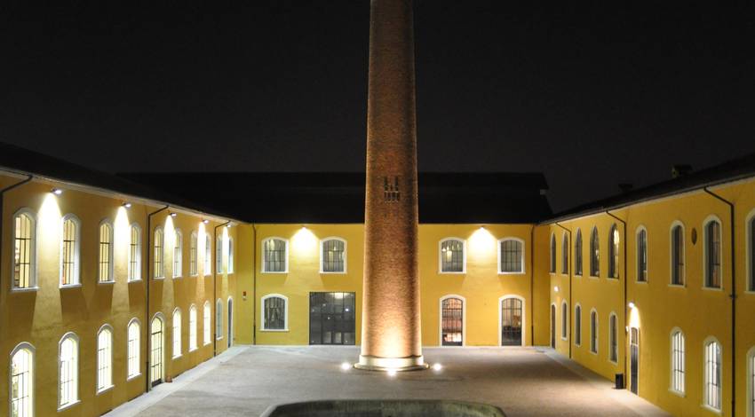 Corte interna ex Cimatoria Campolmi Museo del Tessuto Prato